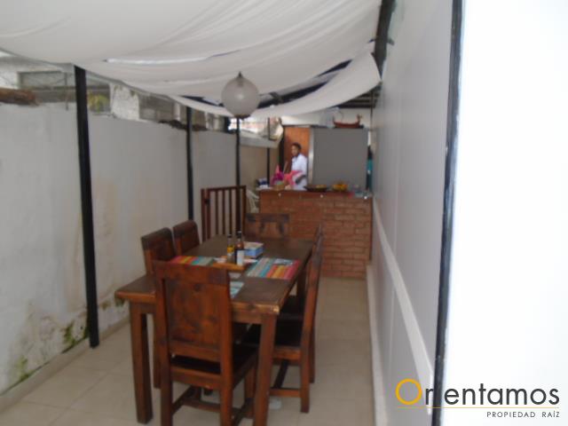 Casa-Local disponible para el arriendo en Medellin el codigo es 11814 foto numero 14