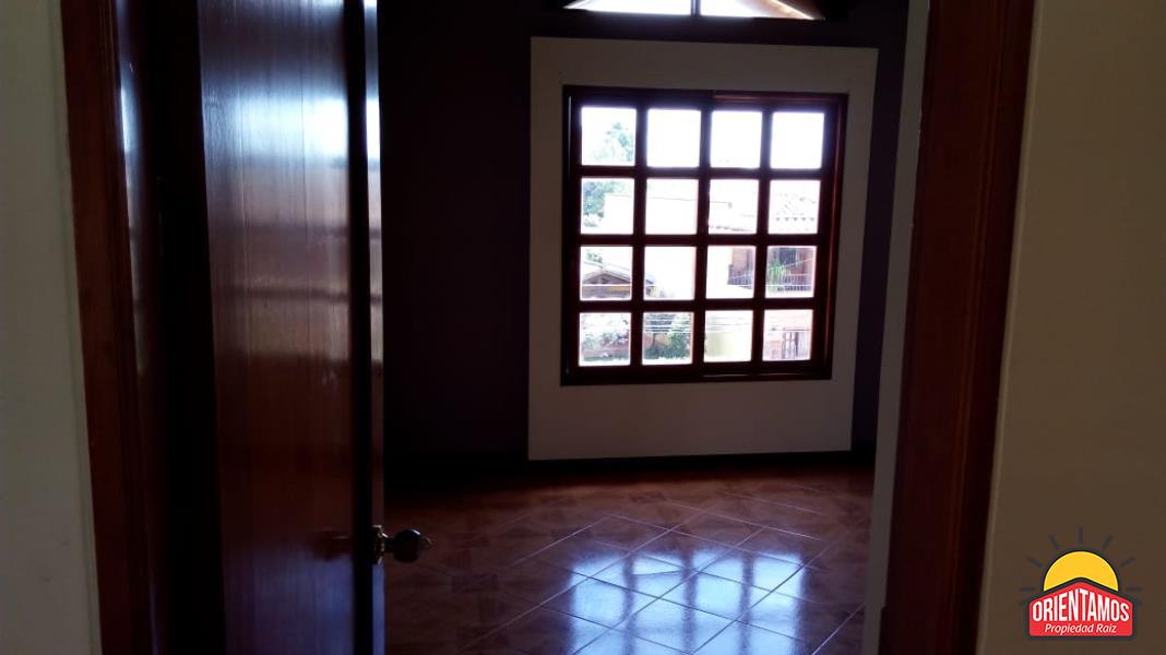 Casa para la venta en Rionegro - San Antonio el codigo es 13572 foto numero 9