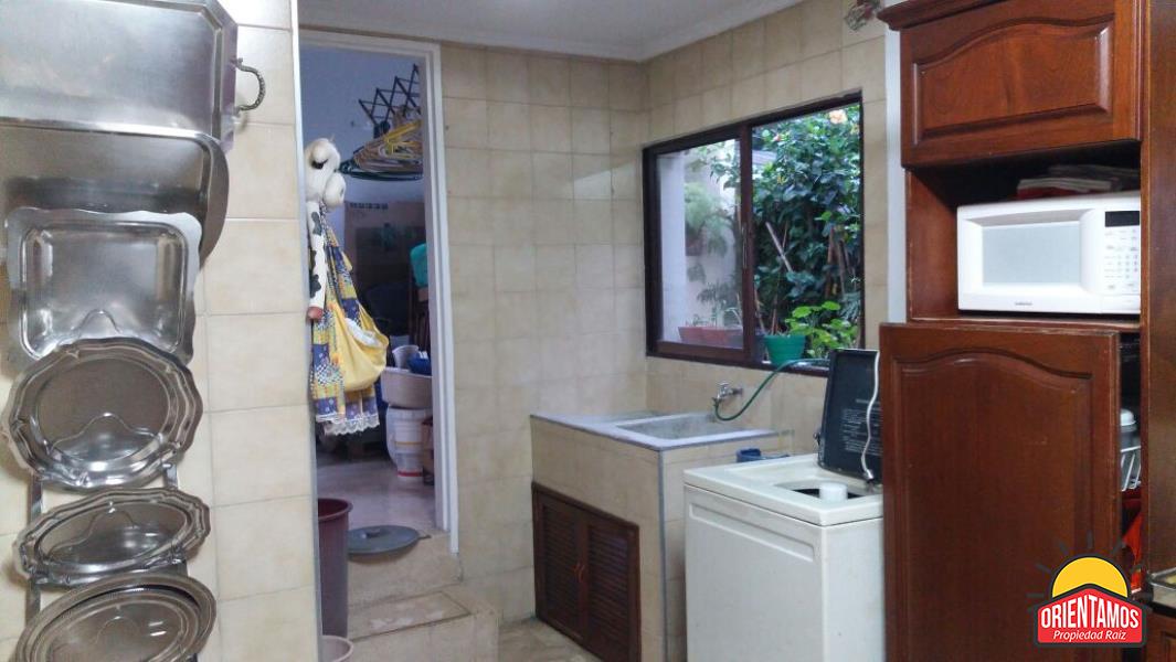 Casa disponible para la venta en Medellín el codigo es 13890 foto numero 14