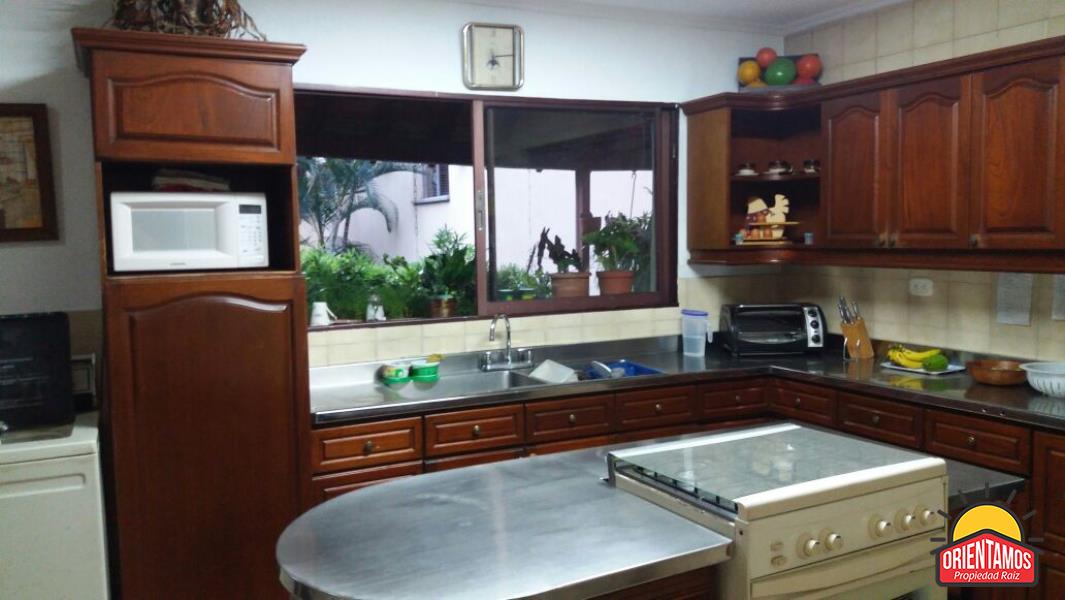 Casa disponible para la venta en Medellín el codigo es 13890 foto numero 15