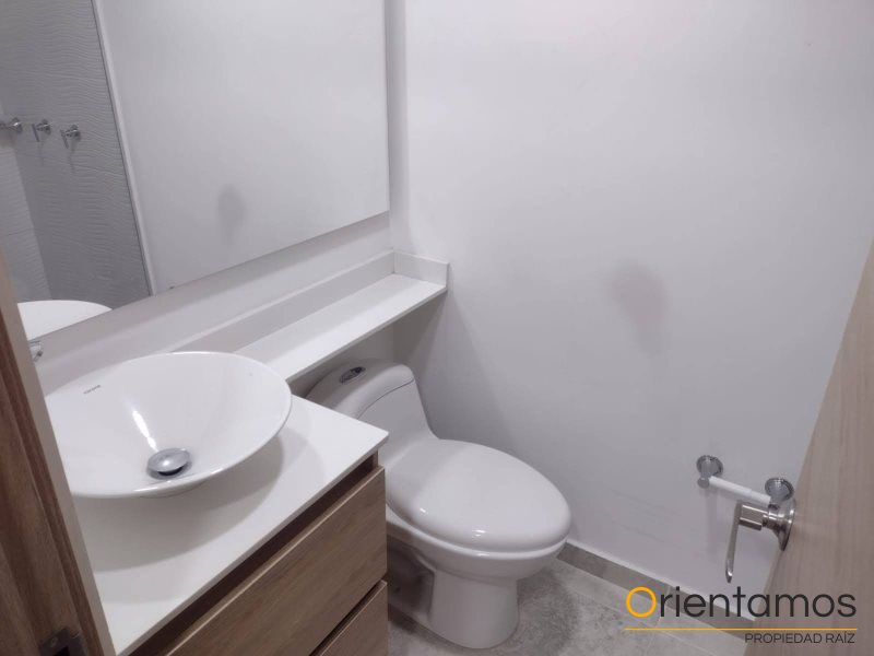 Apartamento disponible para la venta en Envigado el codigo es 19096 foto numero 12