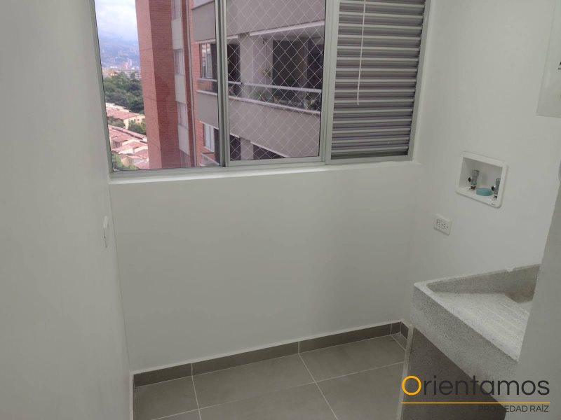 Apartamento disponible para la venta en Envigado el codigo es 19096 foto numero 5