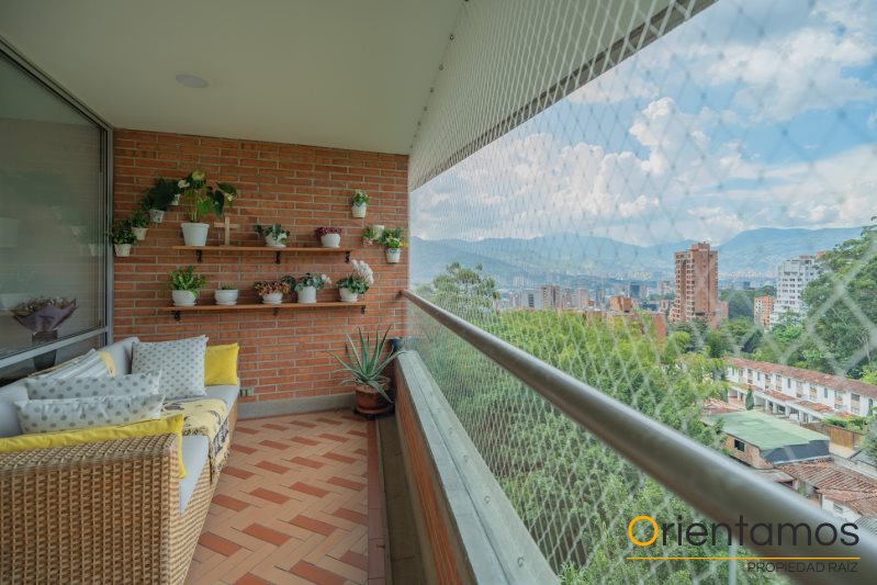 Apartamento disponible para la venta en Envigado el codigo es 20027 foto numero 3