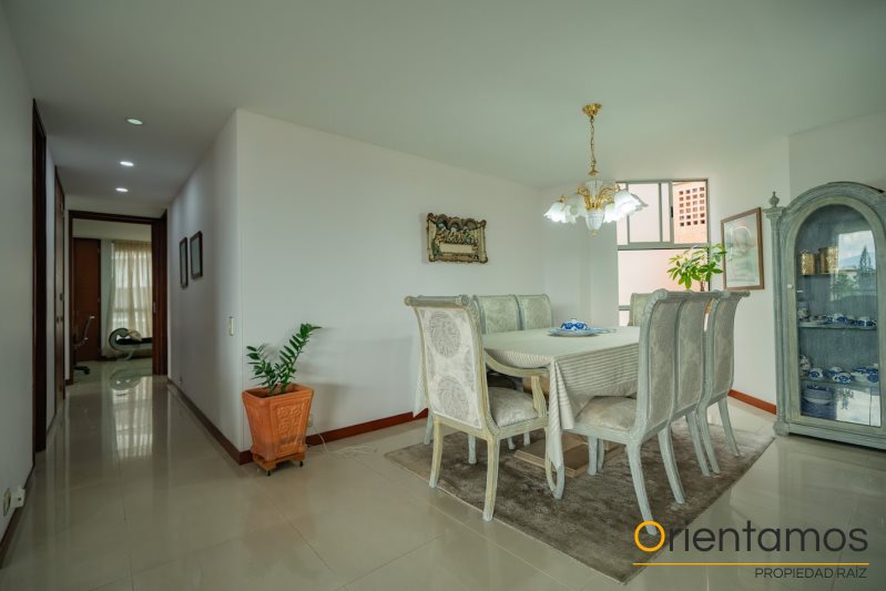 Apartamento disponible para la venta en Envigado el codigo es 20027 foto numero 12