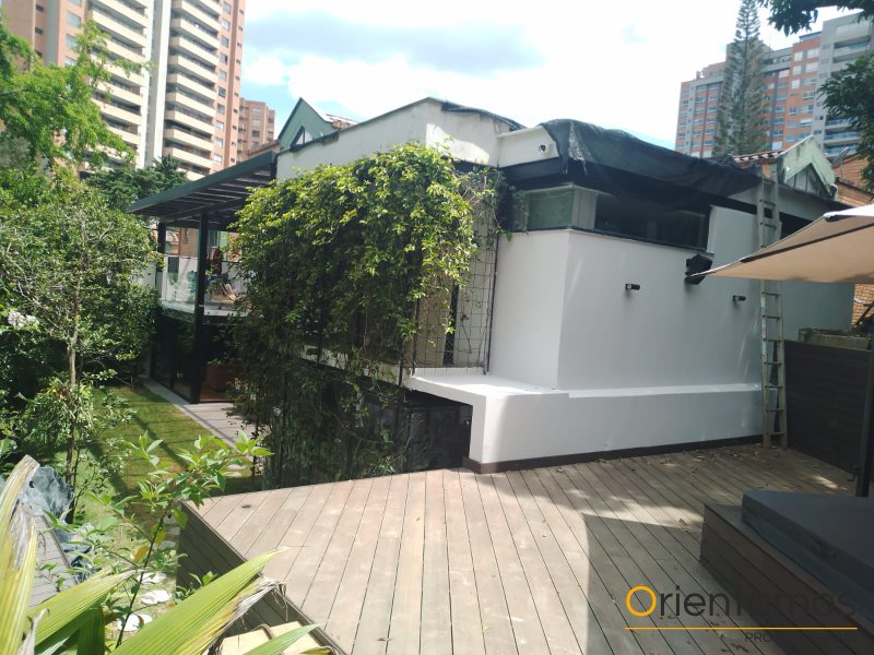 Casa para la venta en Medellín - El Poblado el codigo es 18395 foto numero 4