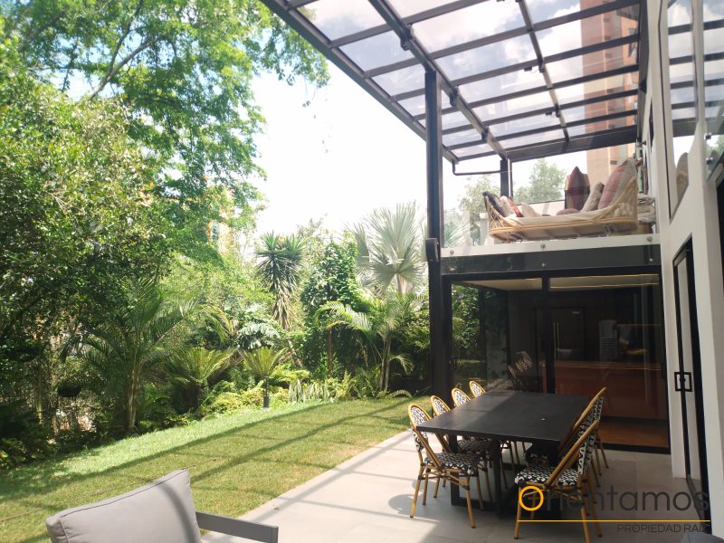 Casa para la venta en Medellín - El Poblado el codigo es 18395 foto numero 5