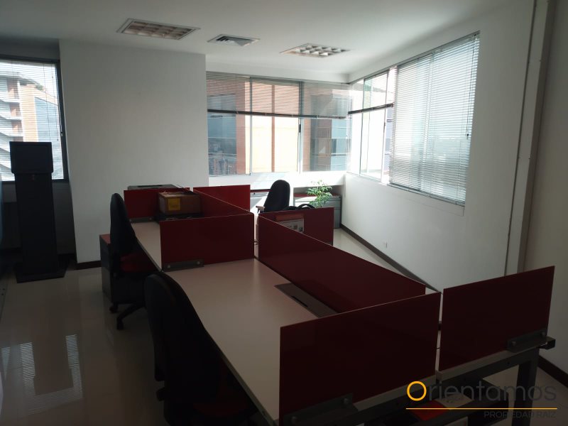 Oficina disponible para la venta en Medellín el codigo es 18537 foto numero 13