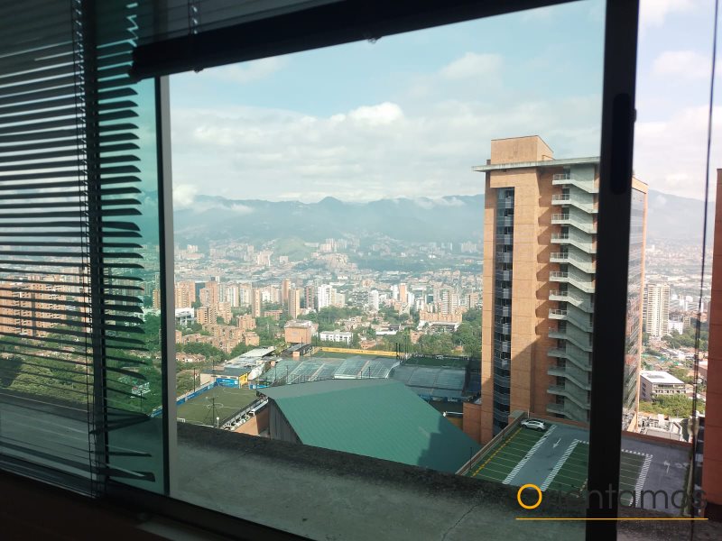 Oficina disponible para la venta en Medellín el codigo es 18537 foto numero 14
