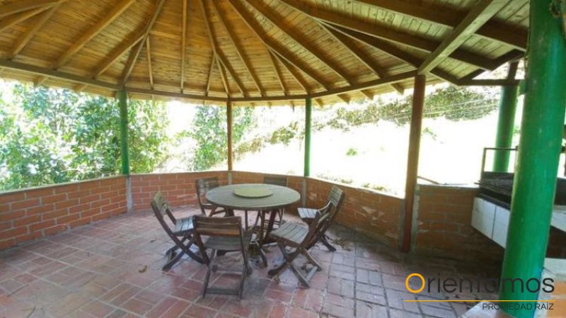 Casa disponible para la venta en Envigado el codigo es 19640 foto numero 12