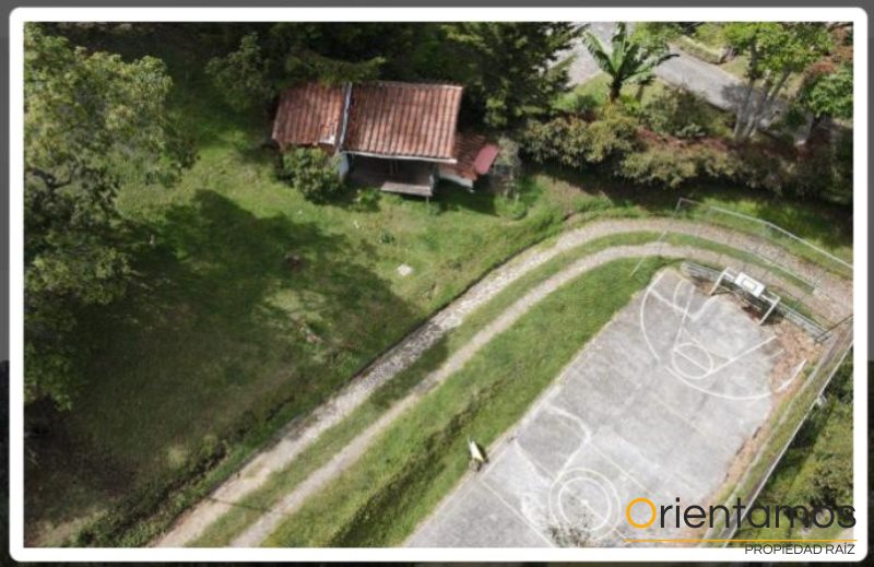 Casa disponible para la venta en Envigado el codigo es 19640 foto numero 9