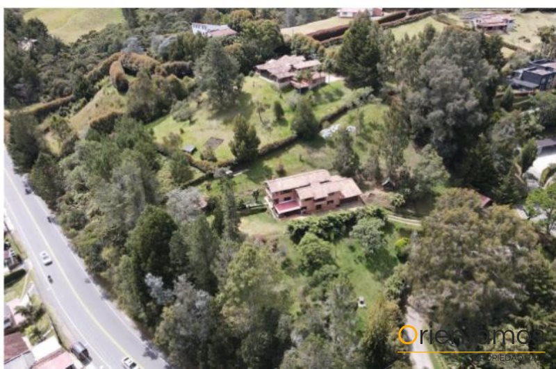 Casa disponible para la venta en Envigado el codigo es 19640 foto numero 4
