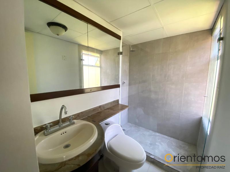 Apartamento disponible para el arriendo en Medellín el codigo es 20432 foto numero 6