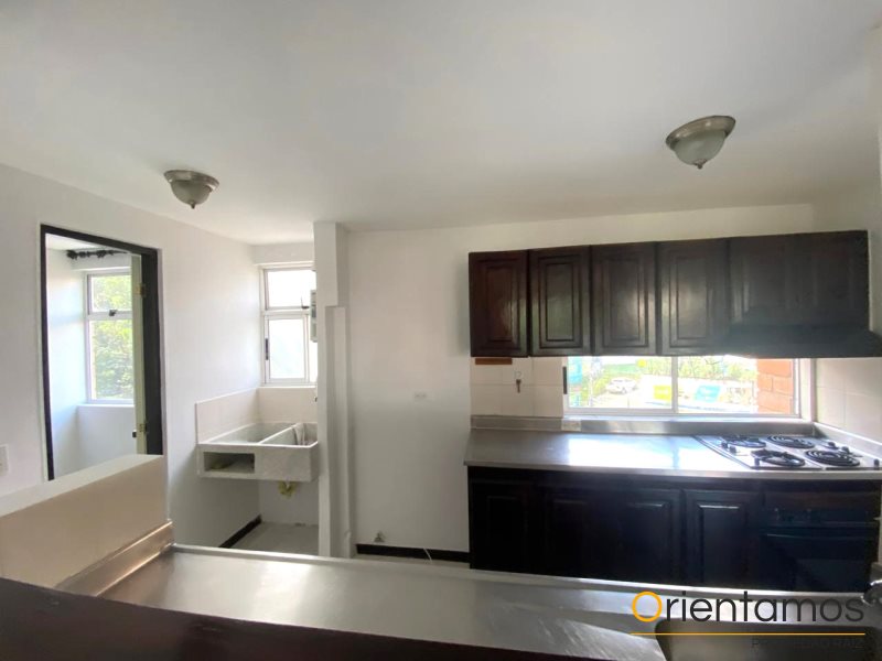 Apartamento disponible para el arriendo en Medellín el codigo es 20432 foto numero 20