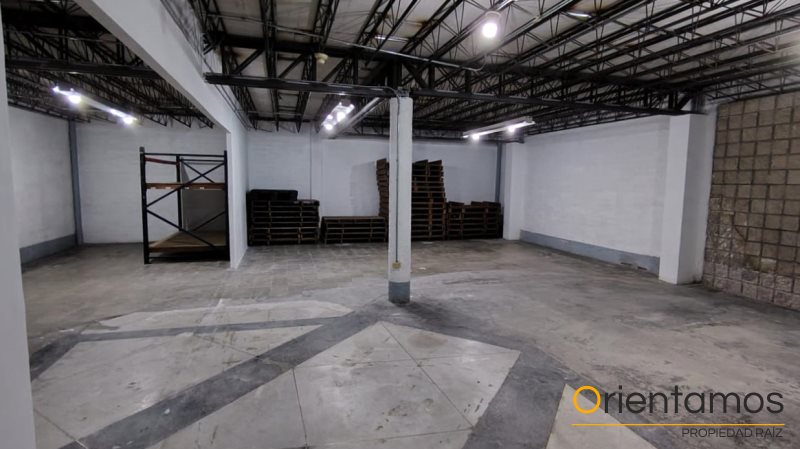 Bodega disponible para el arriendo en Medellín el codigo es 20407 foto numero 3