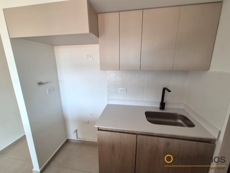 Apartamento disponible para el arriendo en Rionegro el codigo es 20512 foto numero 4
