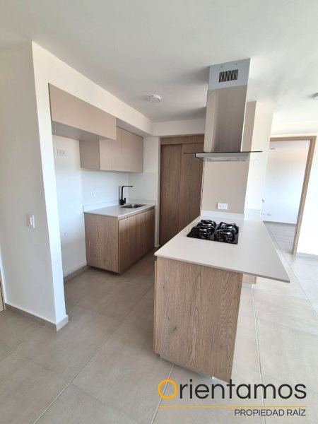 Apartamento disponible para el arriendo en Rionegro el codigo es 20512 foto numero 3