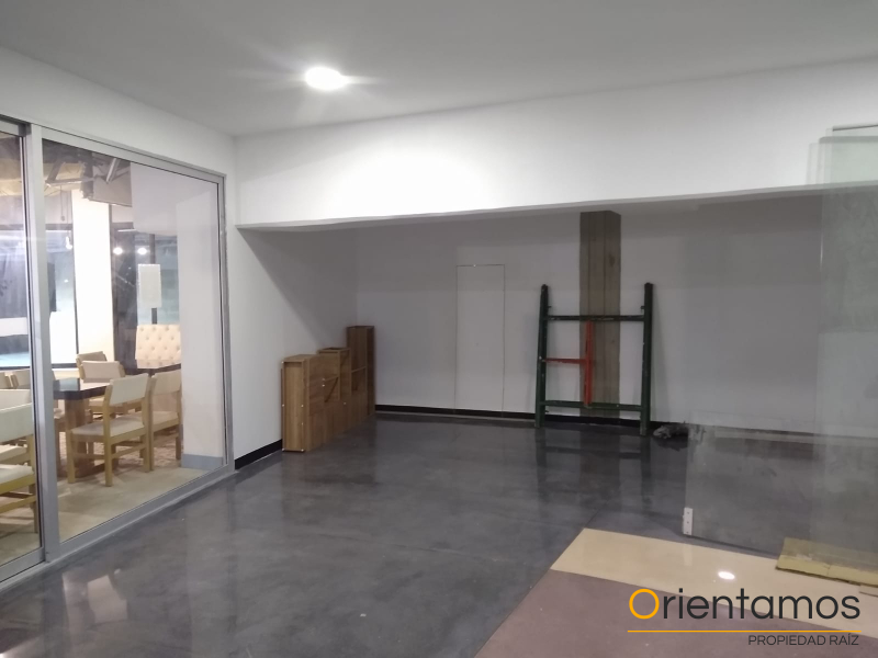 Oficina disponible para el arriendo en Medellín el codigo es 17983 foto numero 2