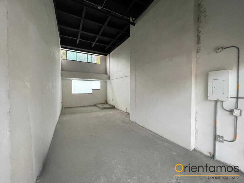 Local disponible para el arriendo en Medellín el codigo es 15891 foto numero 4