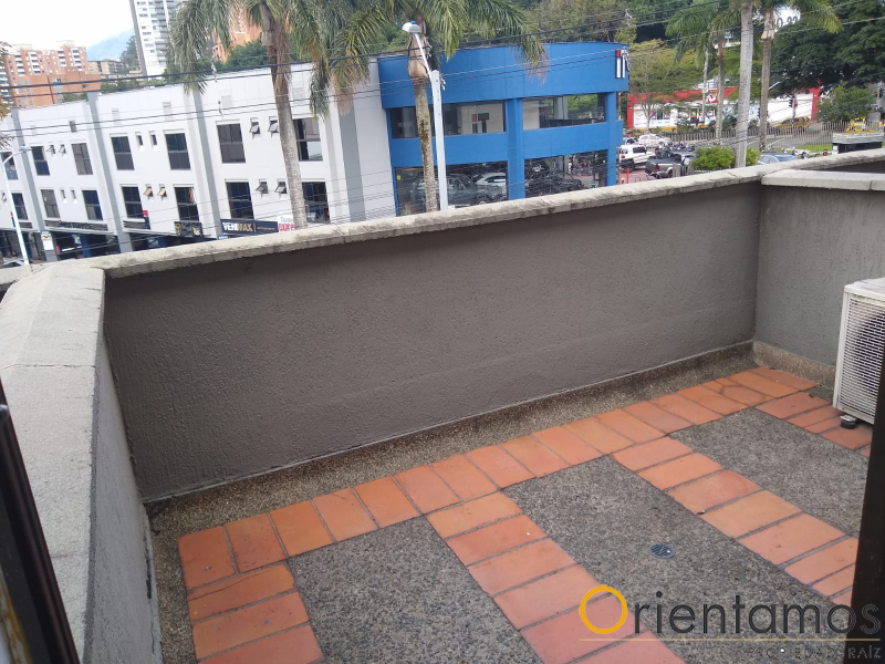 Oficina disponible para el arriendo en Medellin el codigo es 6703 foto numero 8