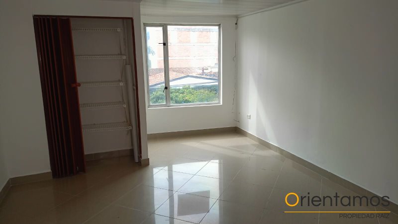 Oficina para el arriendo en Medellín - La 80 el codigo es 16584 foto numero 9