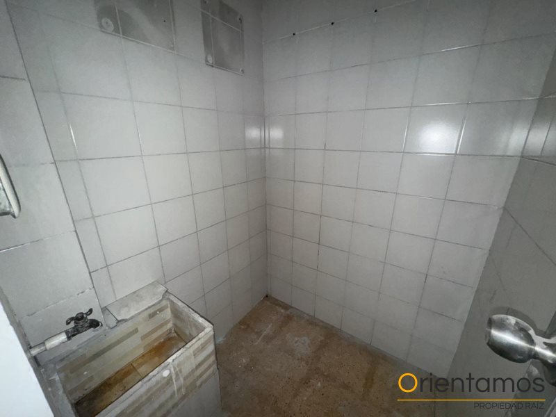 Local disponible para el arriendo en Envigado el codigo es 12055 foto numero 12