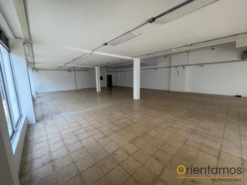 Local disponible para el arriendo en Envigado el codigo es 12055 foto numero 4