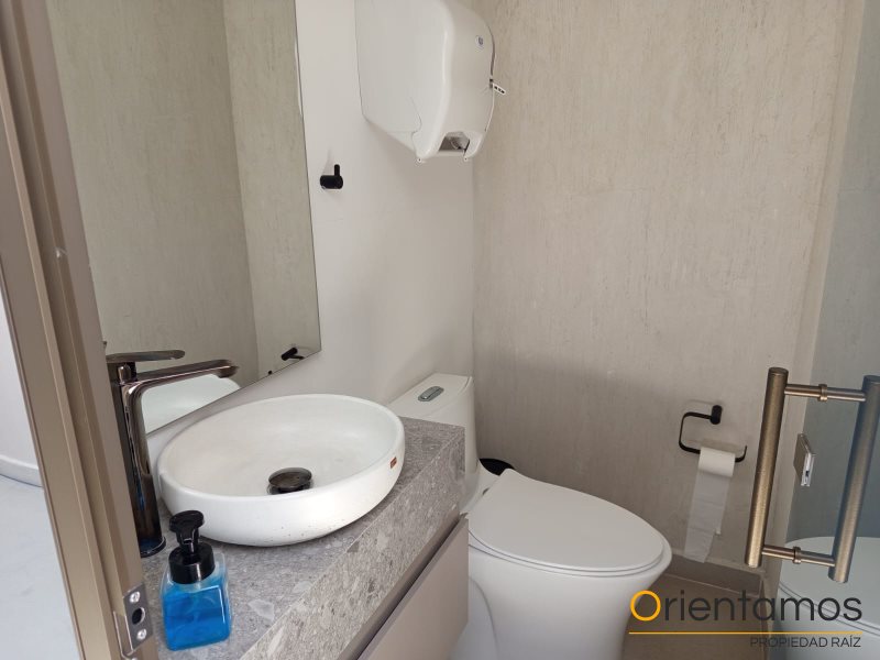 Oficina disponible para el arriendo en Medellín el codigo es 19349 foto numero 9
