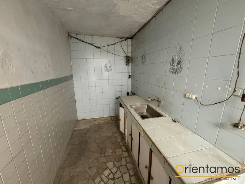 Casa-local disponible para el arriendo en Medellín el codigo es 19562 foto numero 7