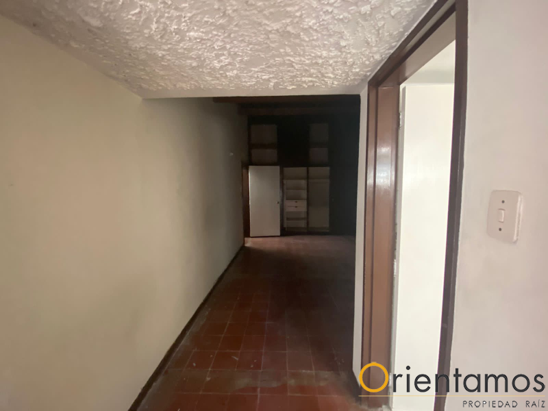 Casa para la venta en Medellin - El Poblado el codigo es 17180 foto numero 22