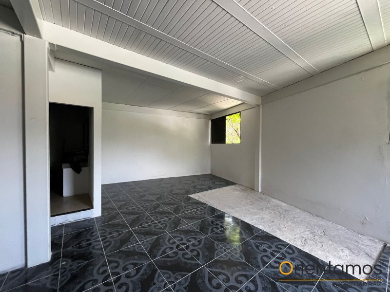 Local disponible para el arriendo en Medellín el codigo es 19032 foto numero 5