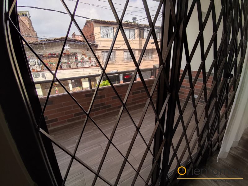 Casa para el arriendo en Envigado - Alcala el codigo es 19893 foto numero 20