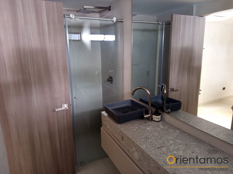 Oficina disponible para el arriendo en Medellín el codigo es 19349 foto numero 6