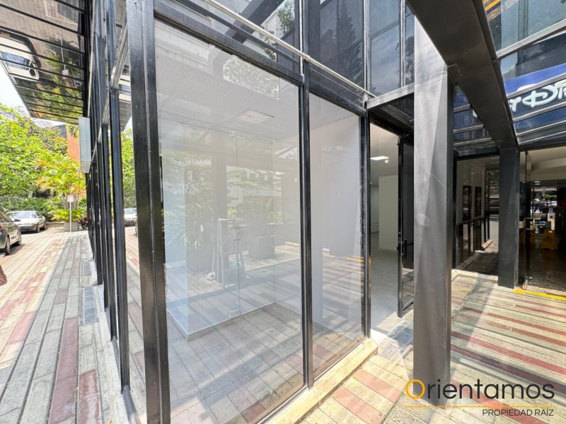 Oficina disponible para el arriendo en Medellín el codigo es 20554 foto numero 2