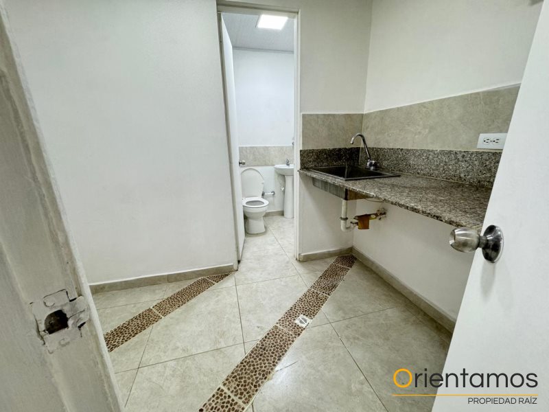 Oficina disponible para el arriendo en Medellín el codigo es 20554 foto numero 16