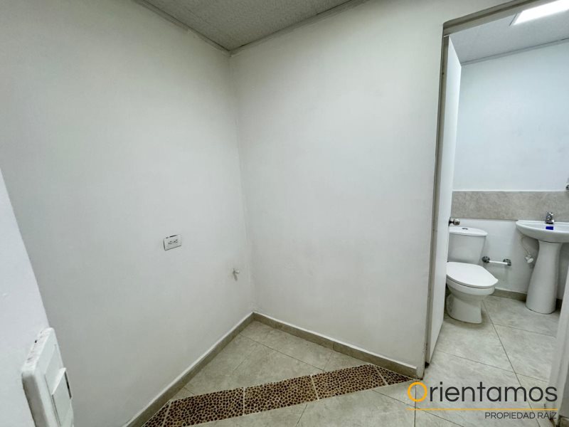 Oficina disponible para el arriendo en Medellín el codigo es 20554 foto numero 18