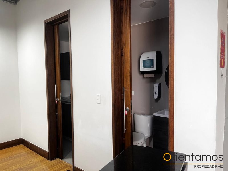 Oficina disponible para el arriendo en Medellín el codigo es 20532 foto numero 4