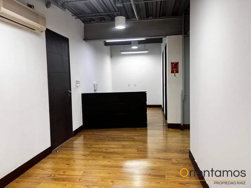 Oficina disponible para el arriendo en Medellín el codigo es 20532 foto numero 2