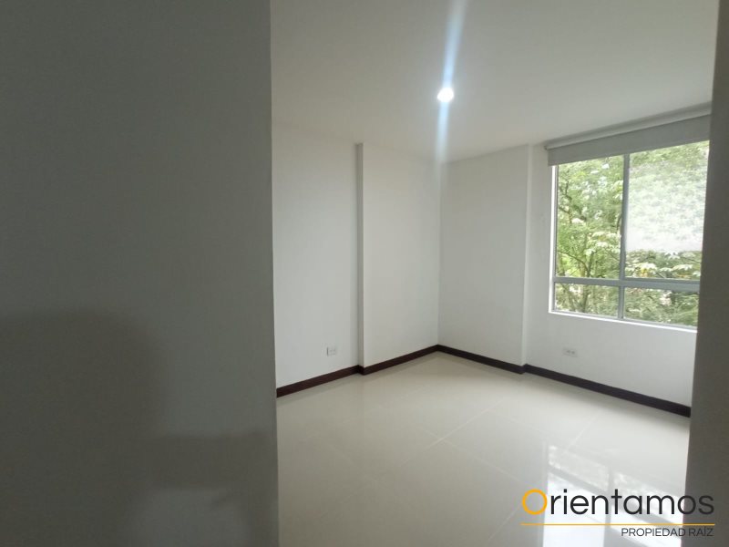 Apartamento disponible para el arriendo en Envigado el codigo es 20254 foto numero 16