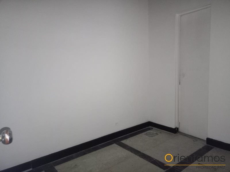 Casa-local disponible para el arriendo en Medellín el codigo es 20265 foto numero 12