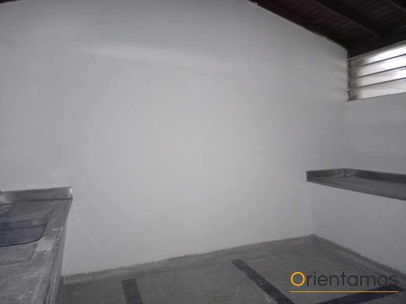 Casa-local disponible para el arriendo en Medellín el codigo es 20265 foto numero 10