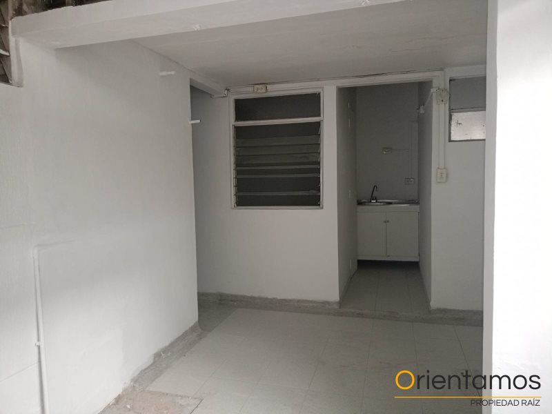 Casa-local disponible para el arriendo en Medellín el codigo es 20265 foto numero 9