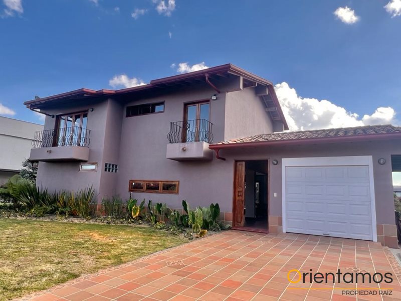 Casa disponible para el arriendo en Envigado el codigo es 19031 foto numero 3