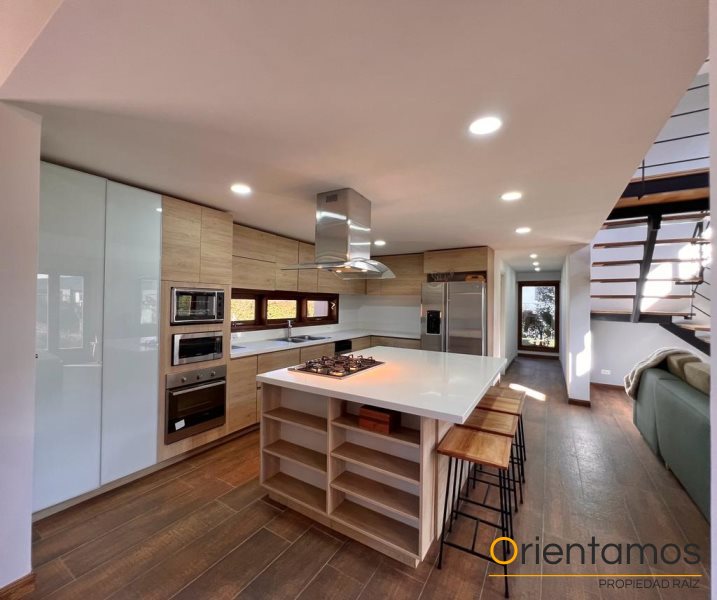 Casa disponible para el arriendo en Envigado el codigo es 19031 foto numero 5