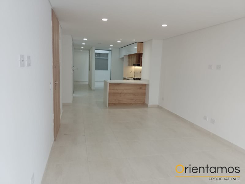 Apartamento disponible para el arriendo en Envigado el codigo es 19179 foto numero 2