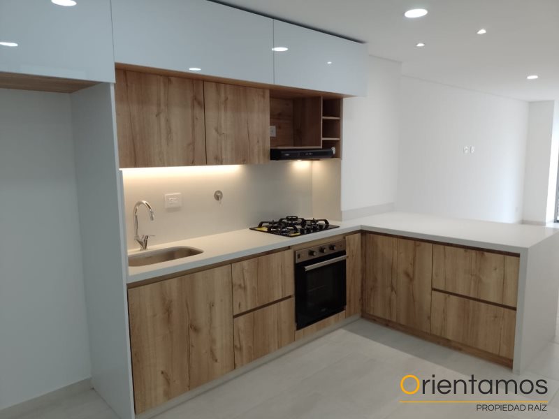 Apartamento disponible para el arriendo en Envigado el codigo es 19179 foto numero 4