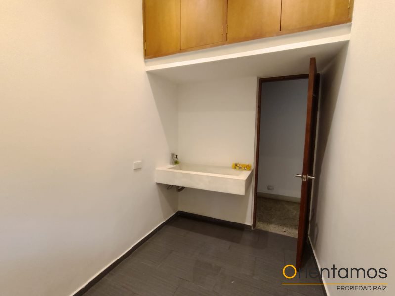 Casa-local disponible para el arriendo en Medellín el codigo es 5852 foto numero 19