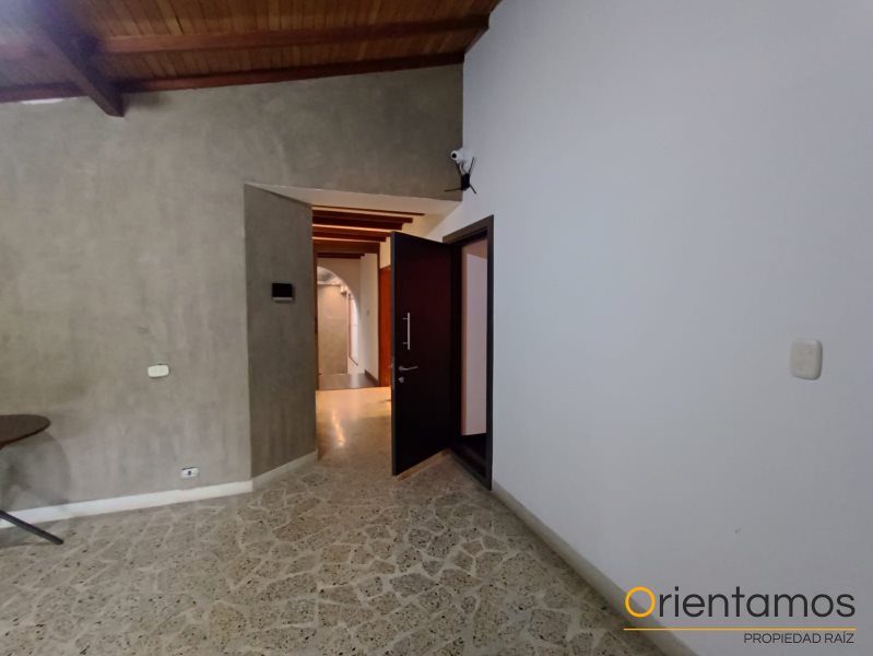 Casa-local disponible para el arriendo en Medellín el codigo es 5852 foto numero 13