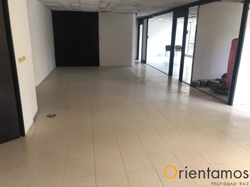 Local para el arriendo en Medellín - Centro el codigo es 17233 foto numero 4