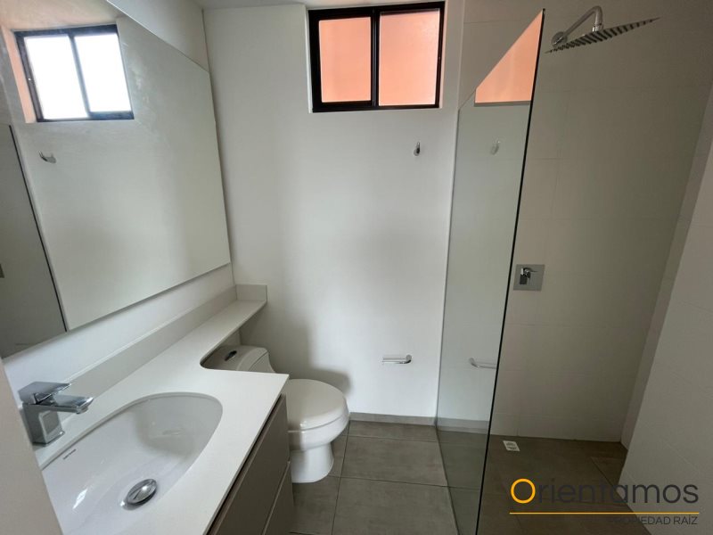 Apartamento disponible para el arriendo en Envigado el codigo es 19117 foto numero 12