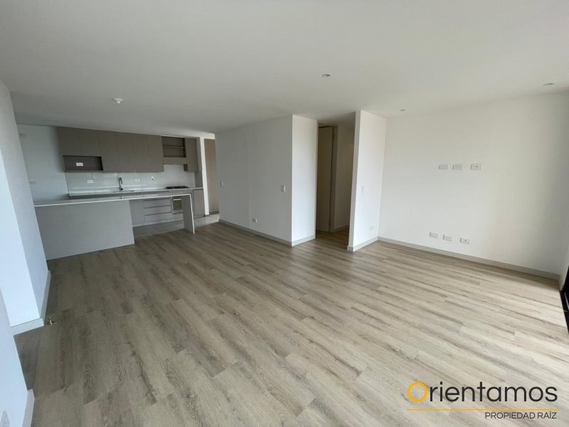 Apartamento disponible para el arriendo en Envigado el codigo es 19117 foto numero 3